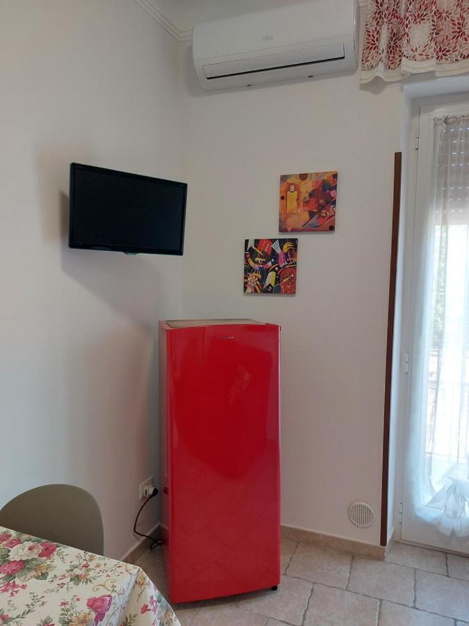 Marina Apartments Taranto Bagian luar foto