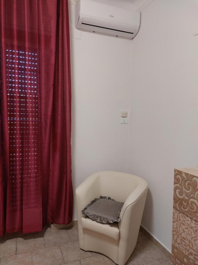 Marina Apartments Taranto Bagian luar foto